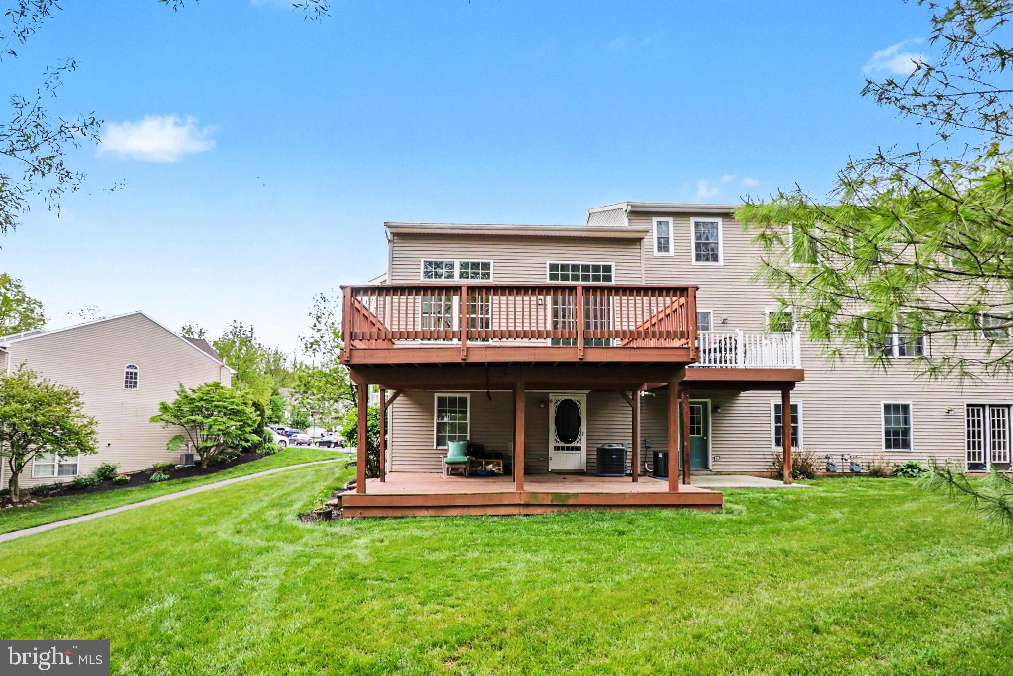108 WOODSIDE COURT