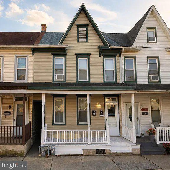 216 LEHMAN STREET