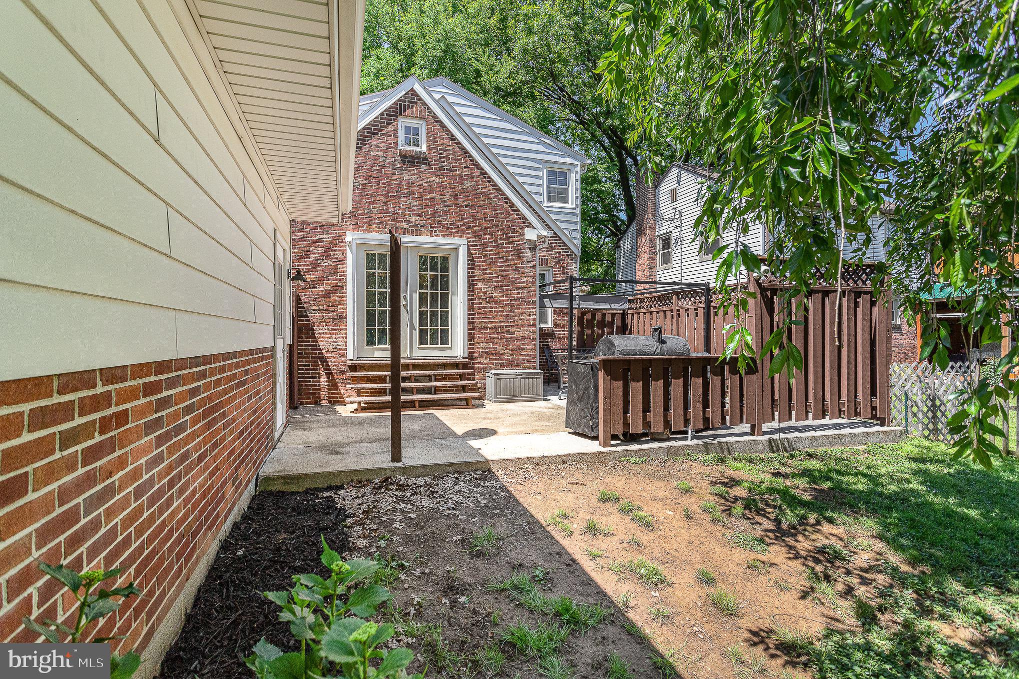 129 N FINDLAY STREET