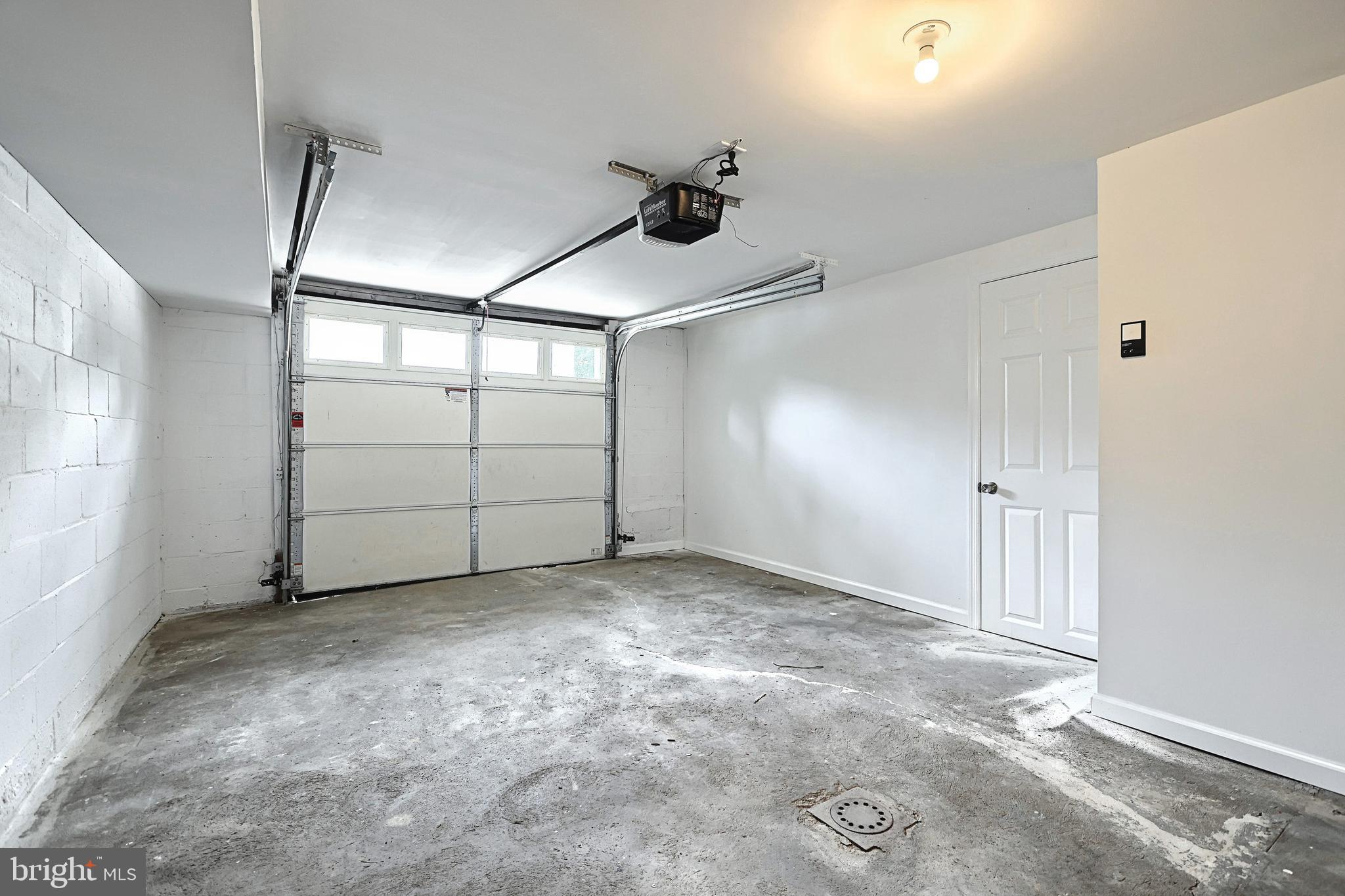 2636 N SHERMAN STREET