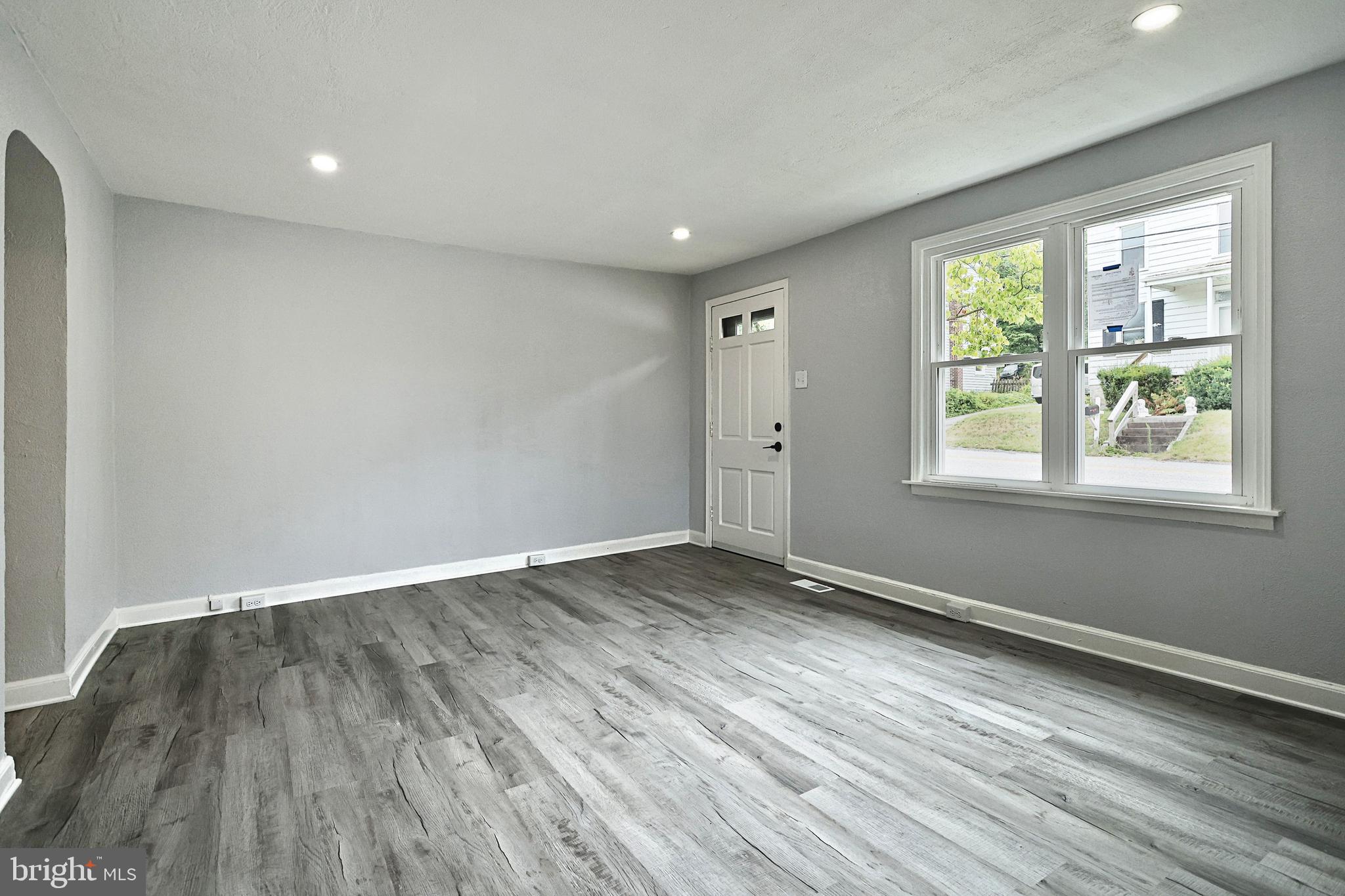 2636 N SHERMAN STREET