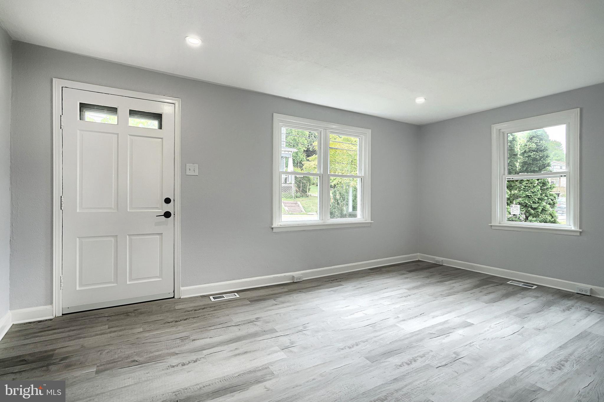 2636 N SHERMAN STREET