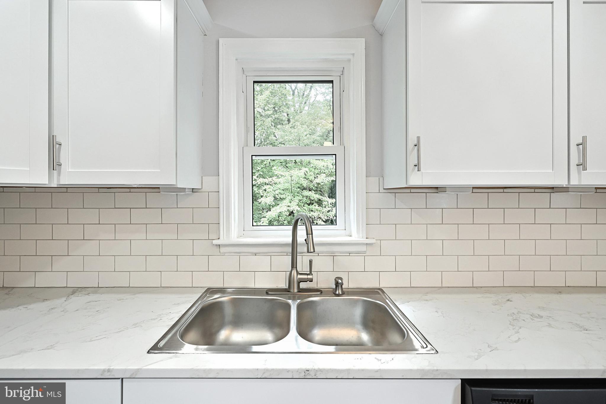 2636 N SHERMAN STREET