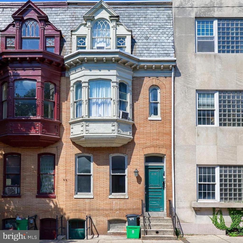 414 S GEORGE STREET