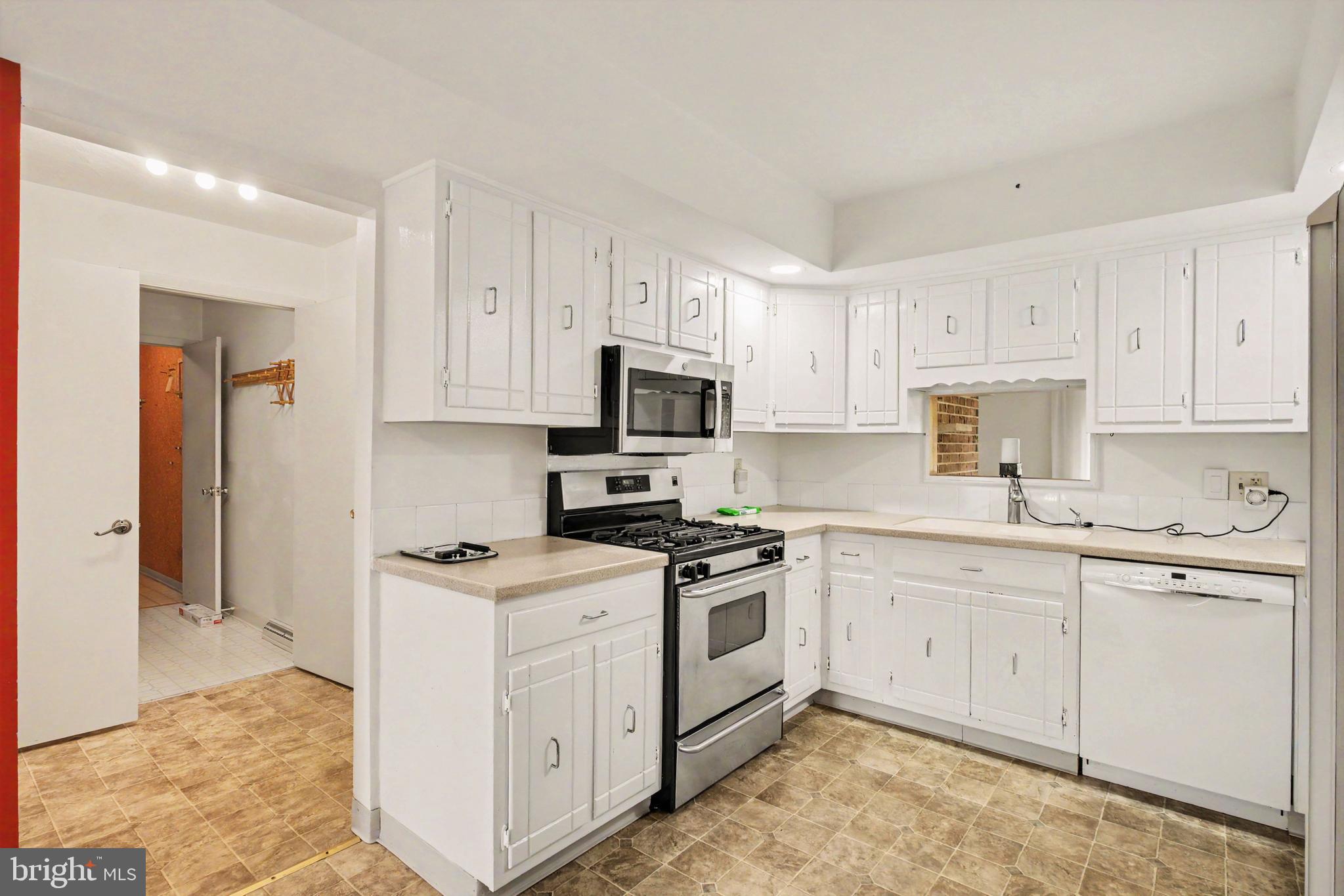 2170 TWIGDEN COURT