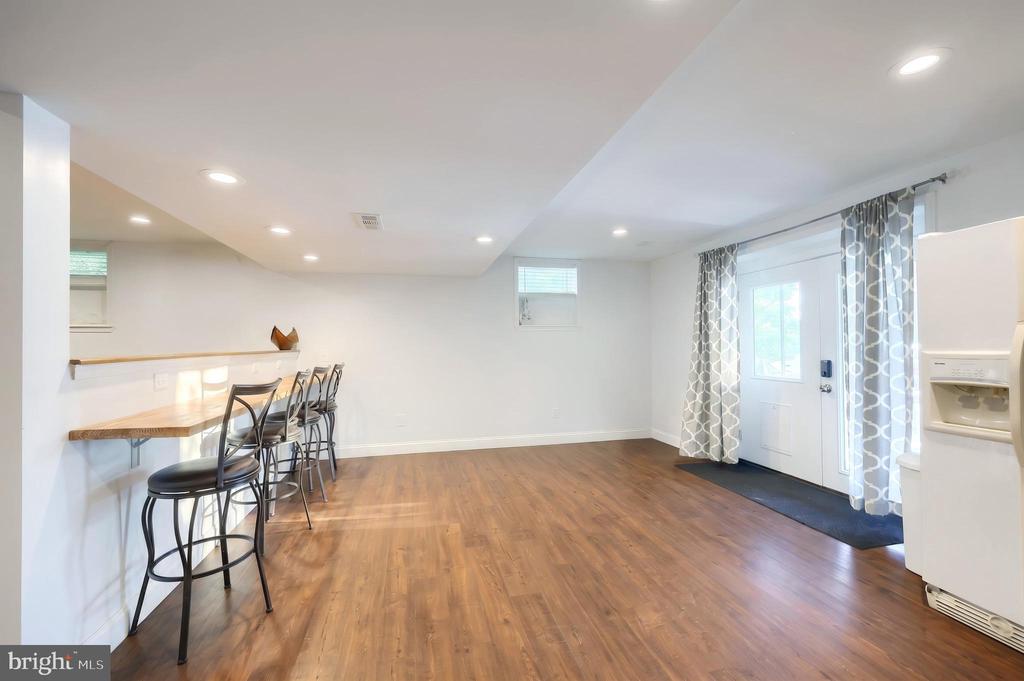 1018 TRINITY ROAD