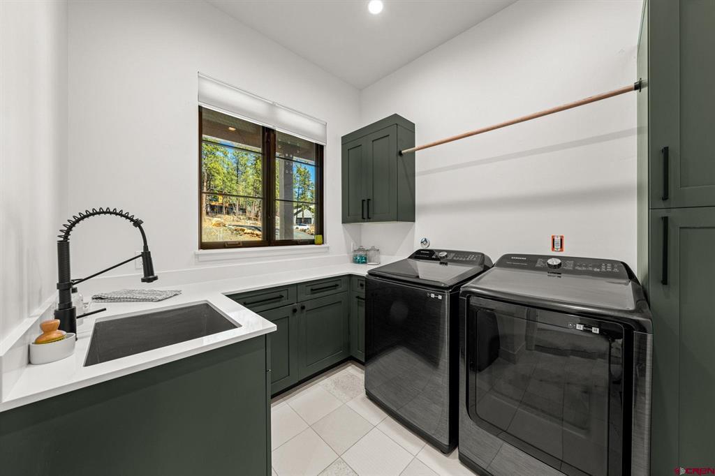 26 Boulder View Drive