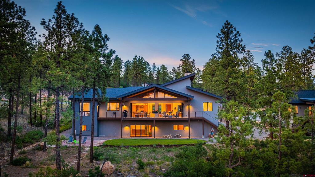 26 Boulder View Drive