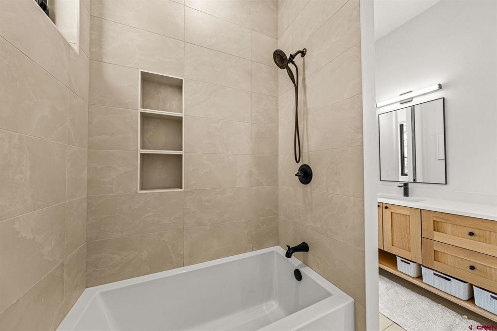 26 Boulder View Drive