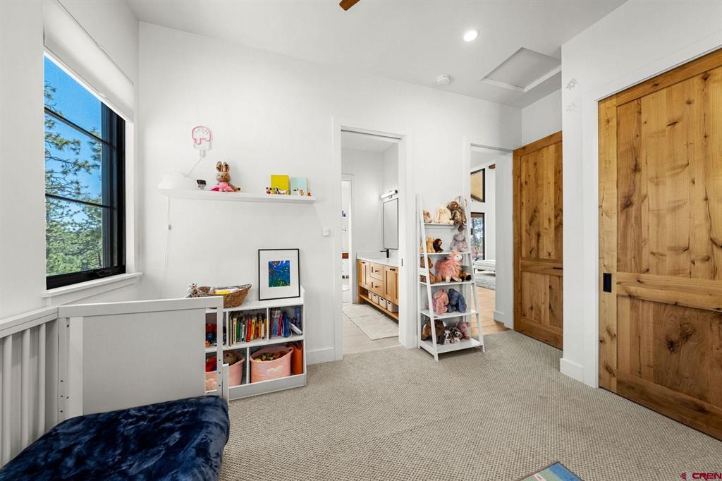 26 Boulder View Drive