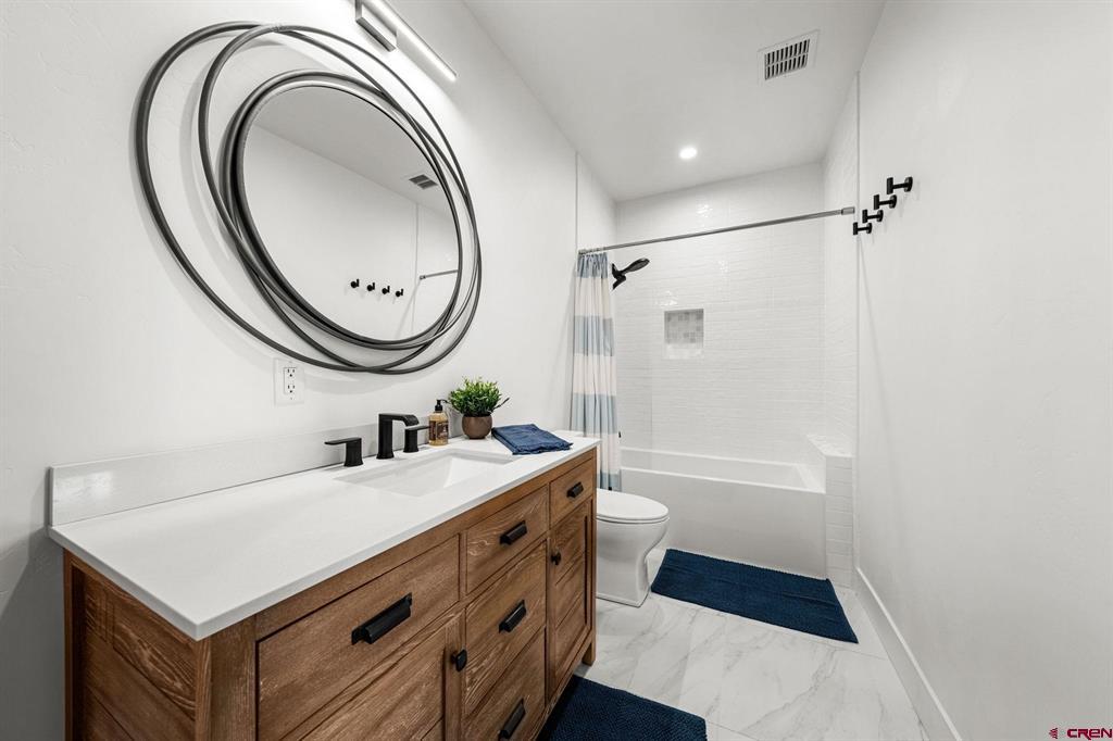 26 Boulder View Drive