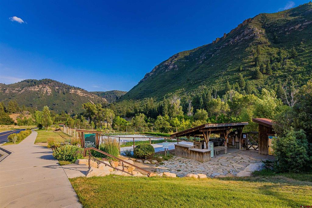 20 Sego Lily Court