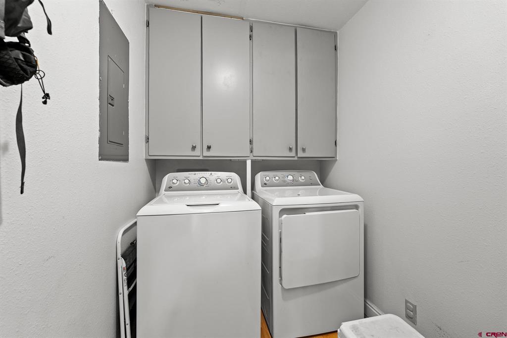 129 & 131 Loretta Court