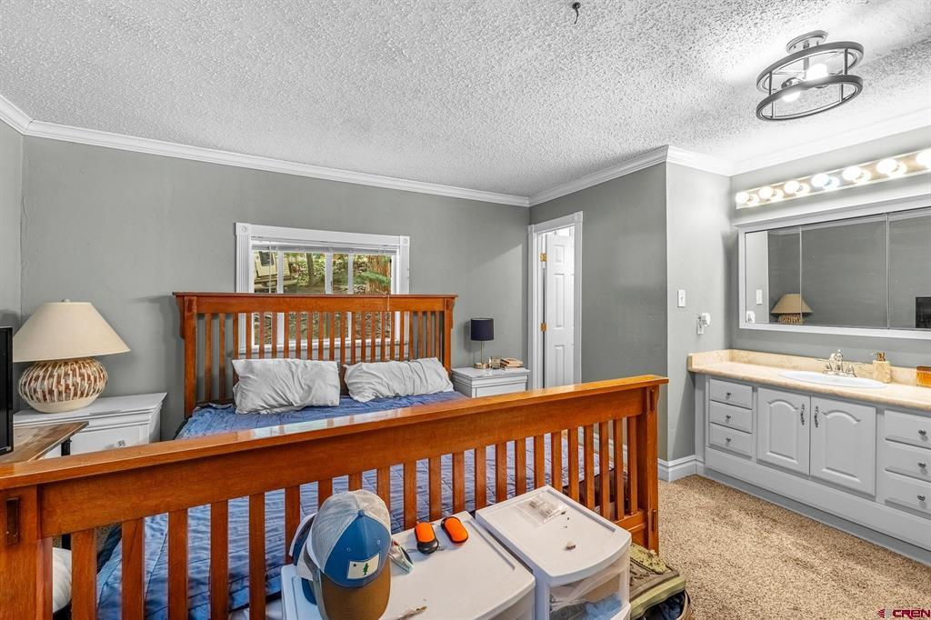 129 & 131 Loretta Court