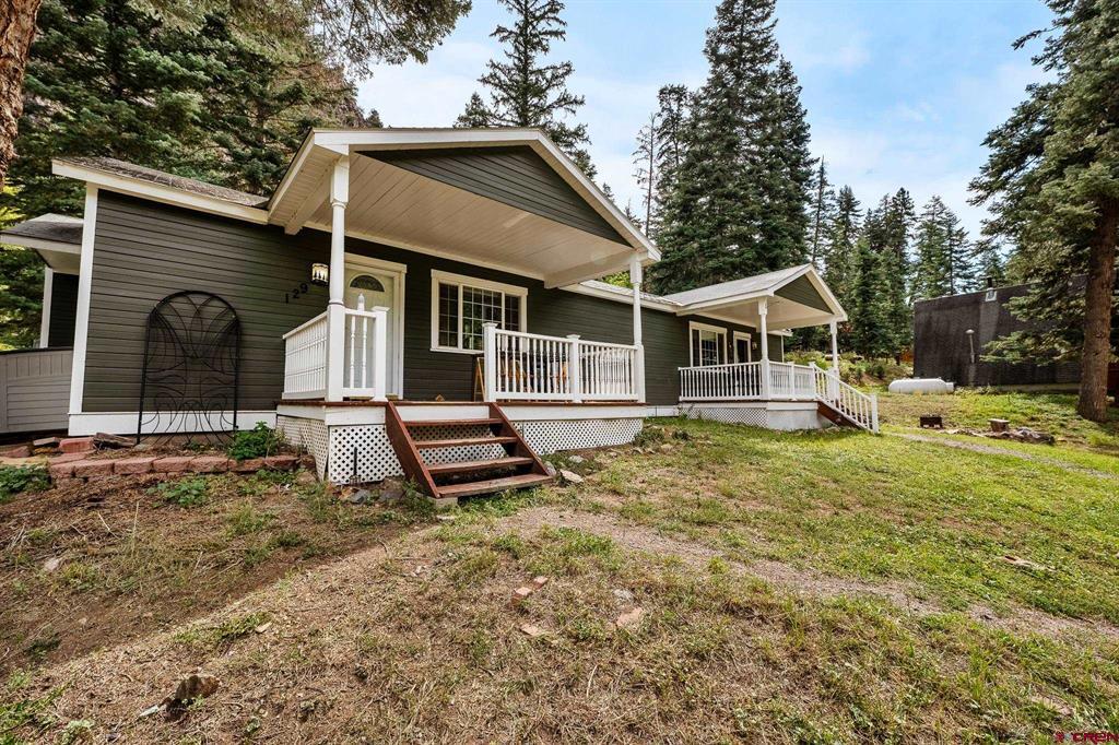 129 & 131 Loretta Court