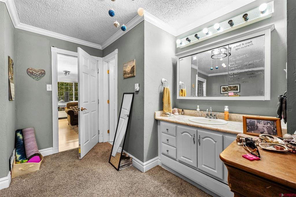 129 & 131 Loretta Court