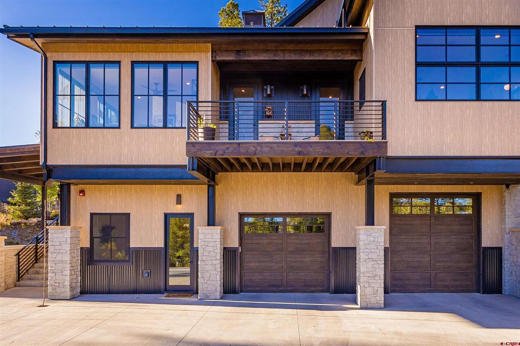 48 Sego Lily Court