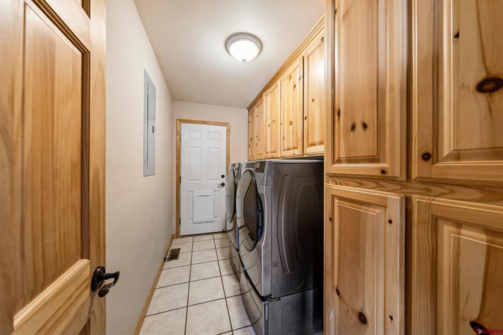 461 Knolls Circle