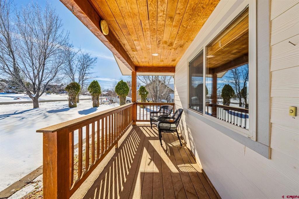 461 Knolls Circle