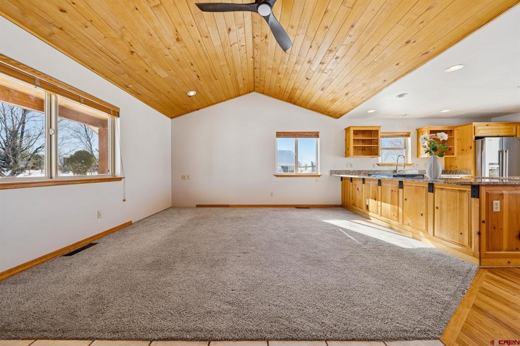 461 Knolls Circle