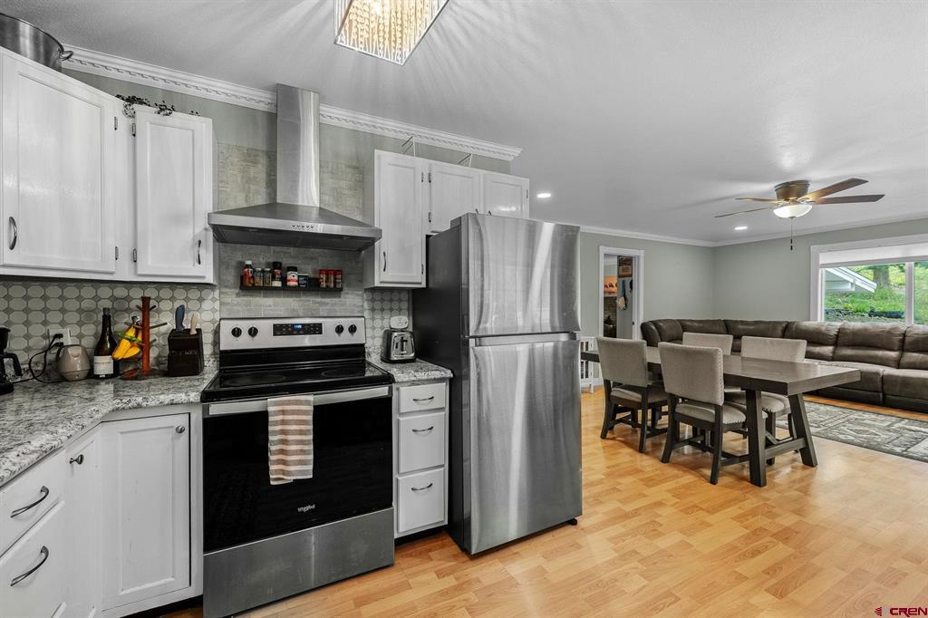 129 & 131 Loretta Court