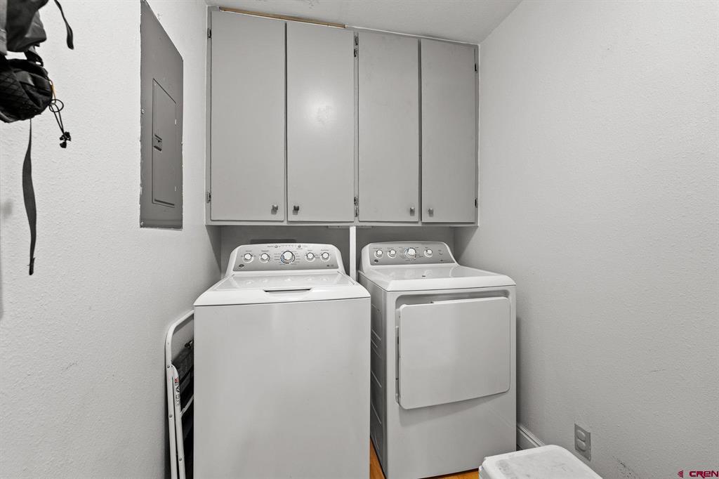 129 & 131 Loretta Court