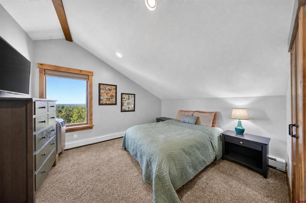 559 Miramonte Drive