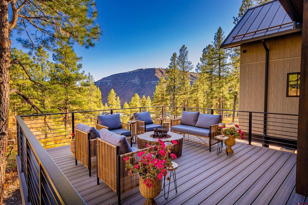 48 Sego Lily Court