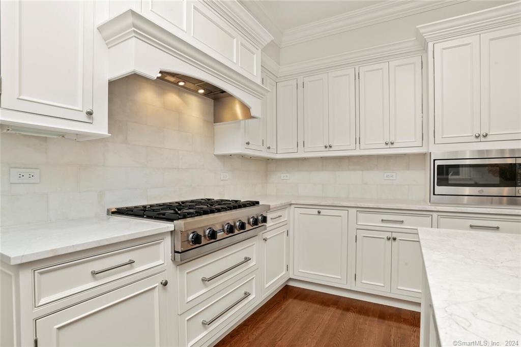 6 Maple Street 6