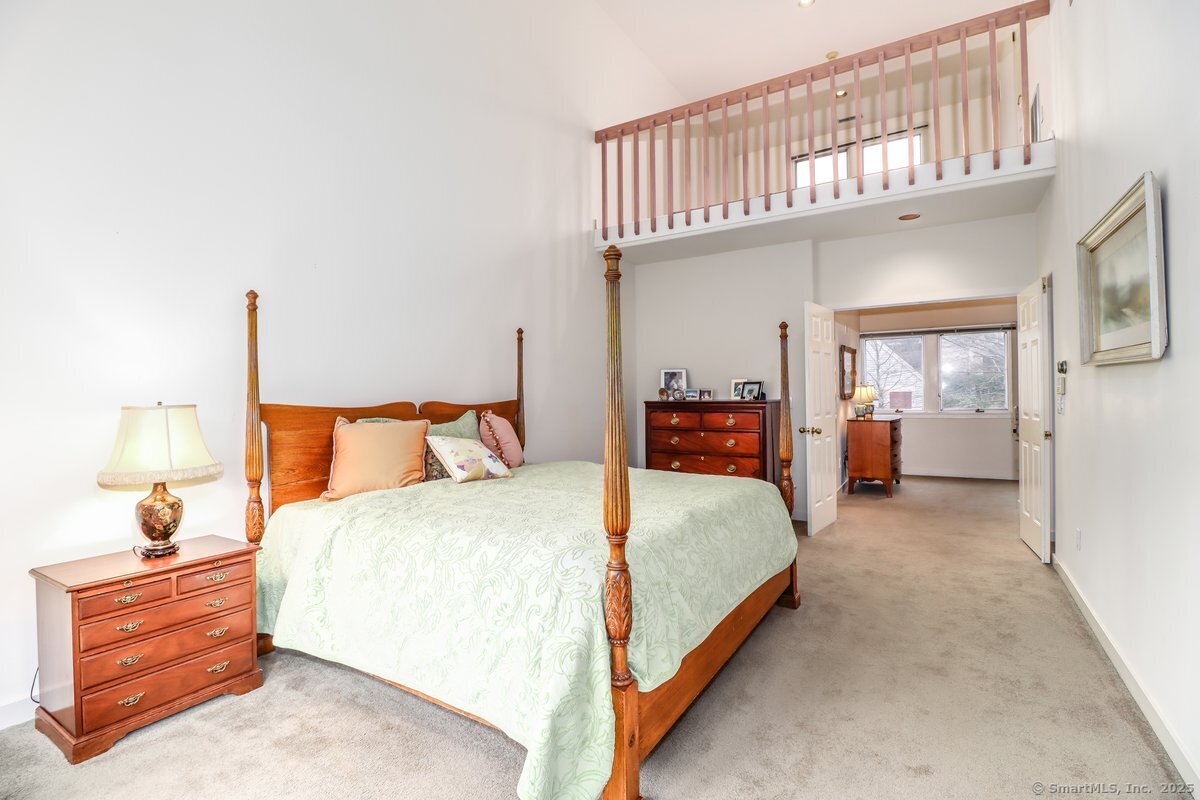 230 New Canaan Avenue 19