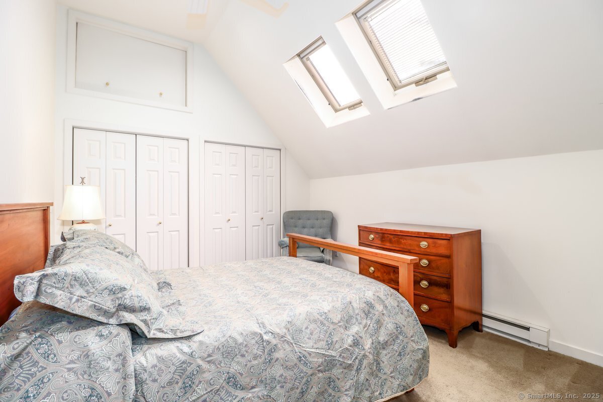 230 New Canaan Avenue 19