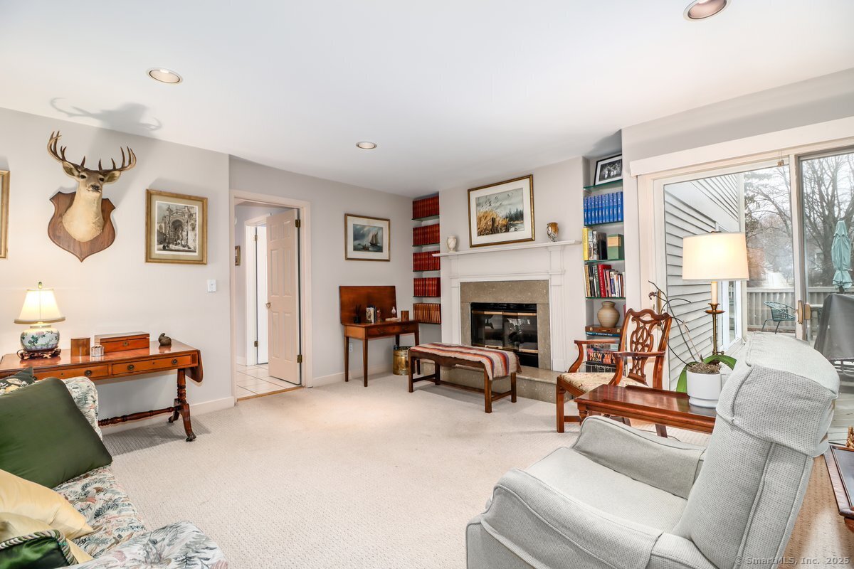 230 New Canaan Avenue 19