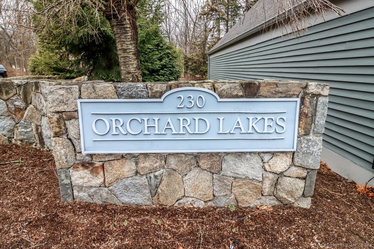 230 New Canaan Avenue 19
