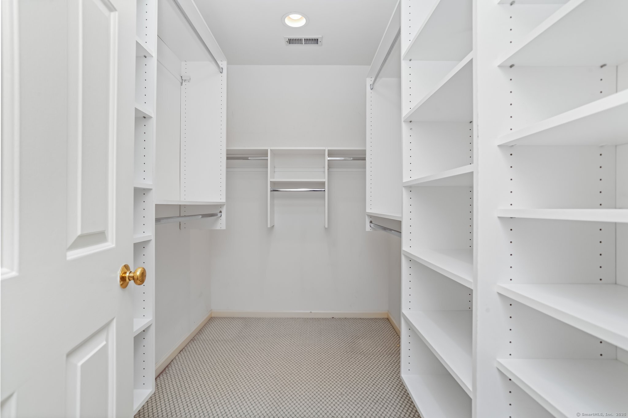 21 Lakeview Avenue 21