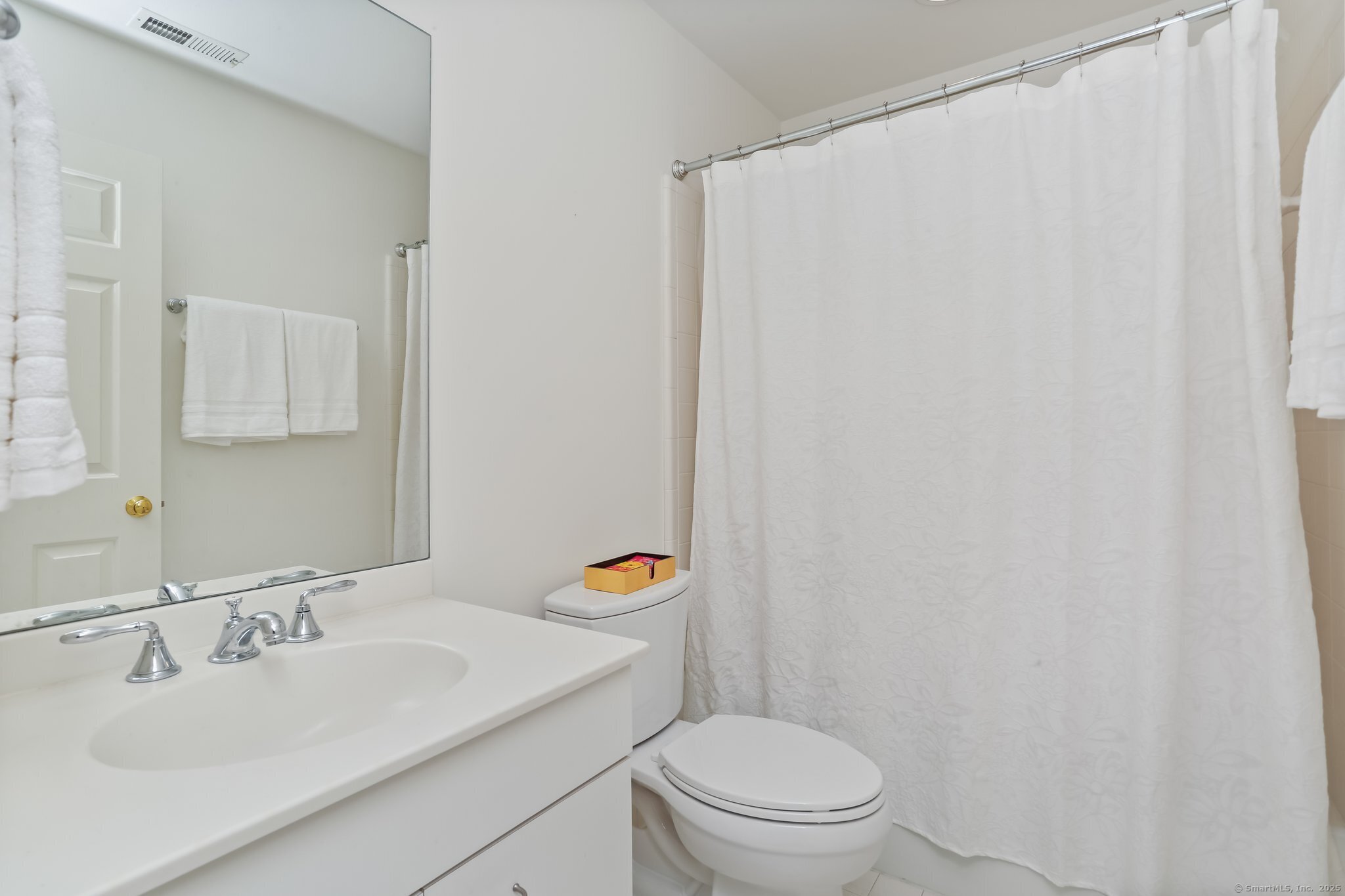 21 Lakeview Avenue 21
