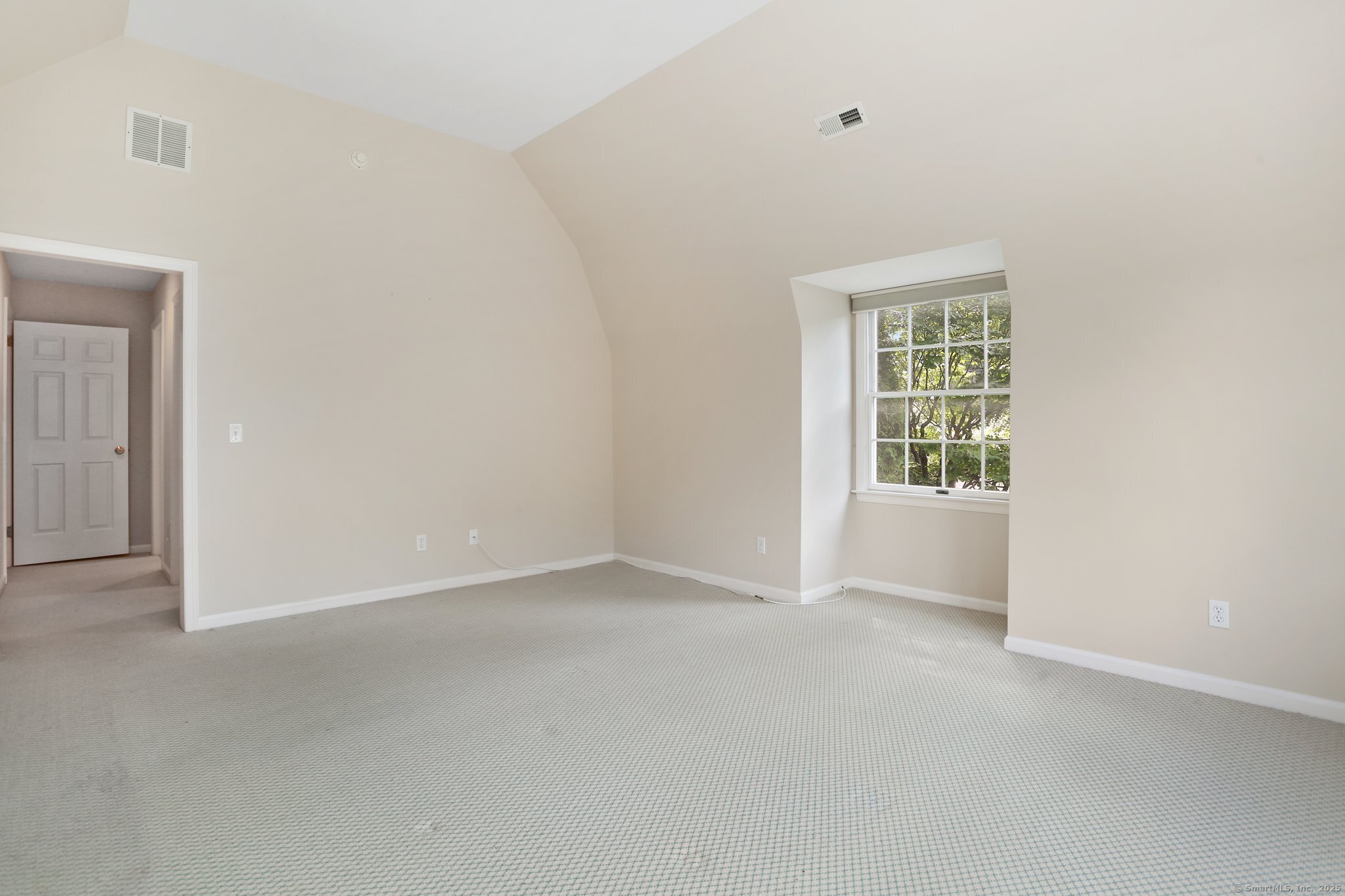 21 Lakeview Avenue 21