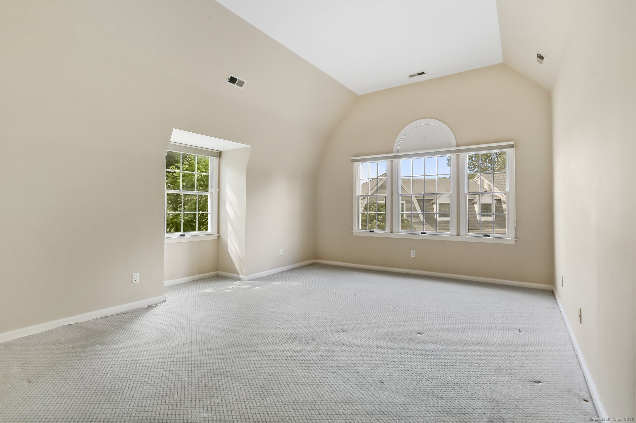 21 Lakeview Avenue 21