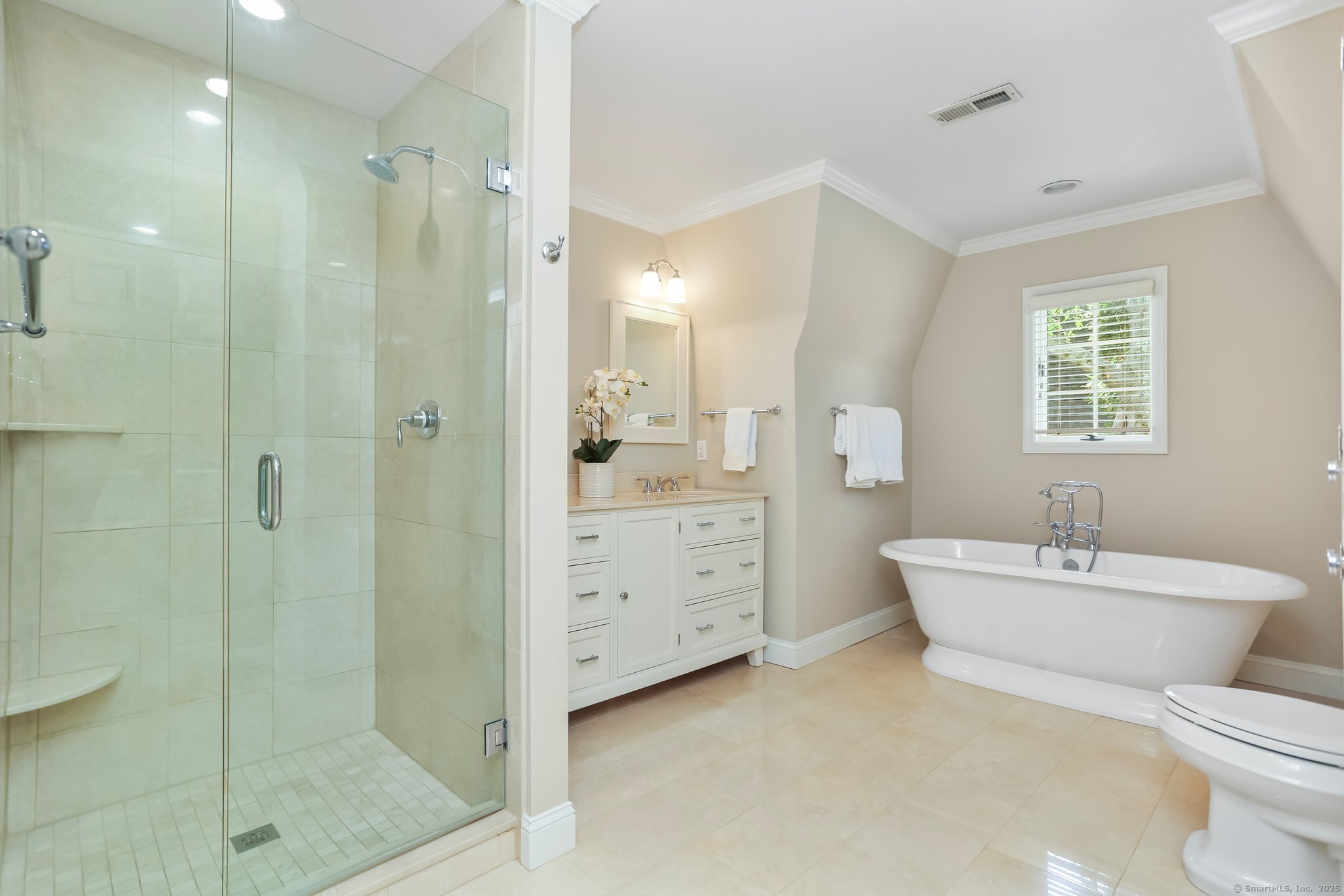 21 Lakeview Avenue 21
