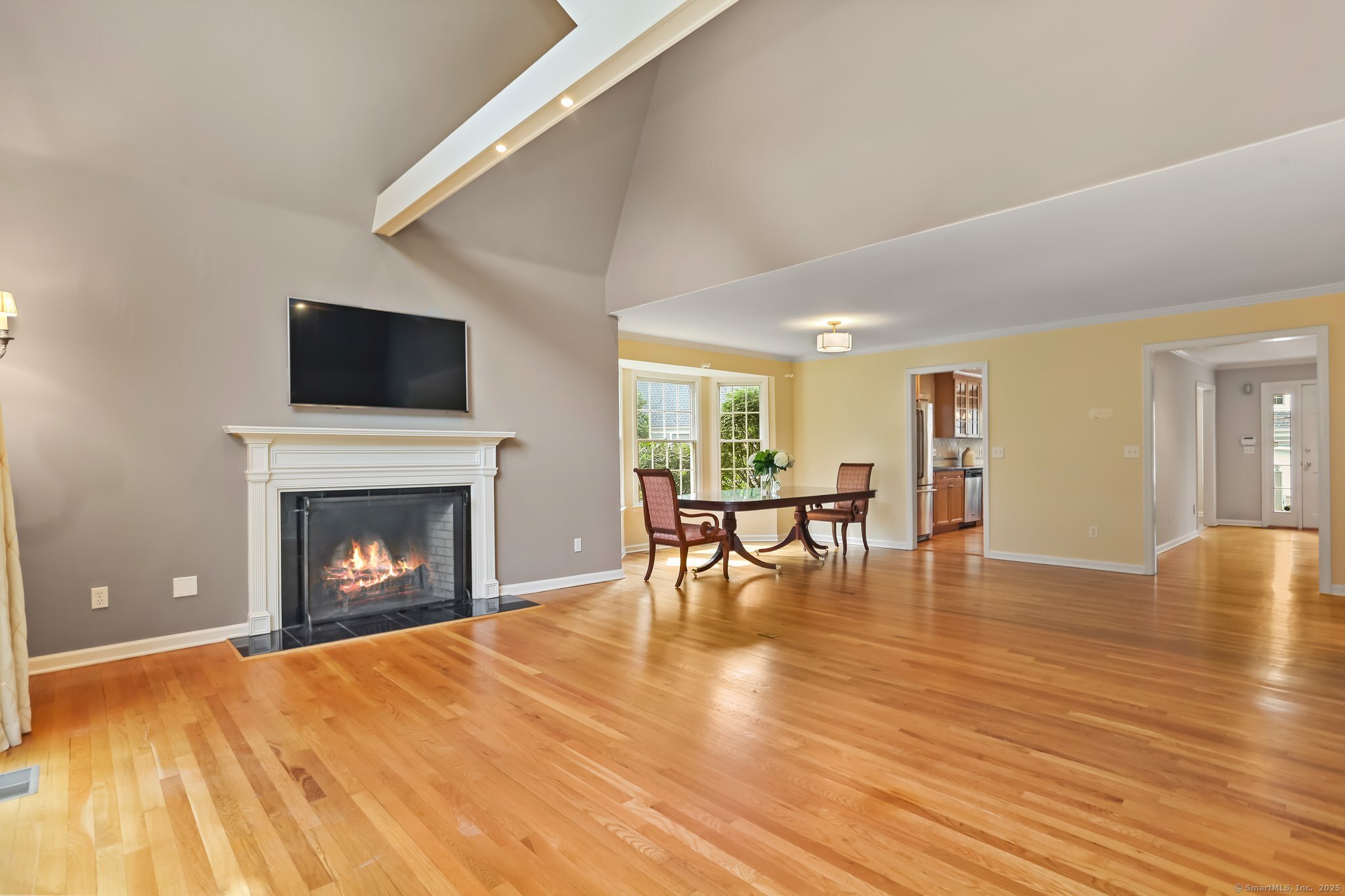 21 Lakeview Avenue 21