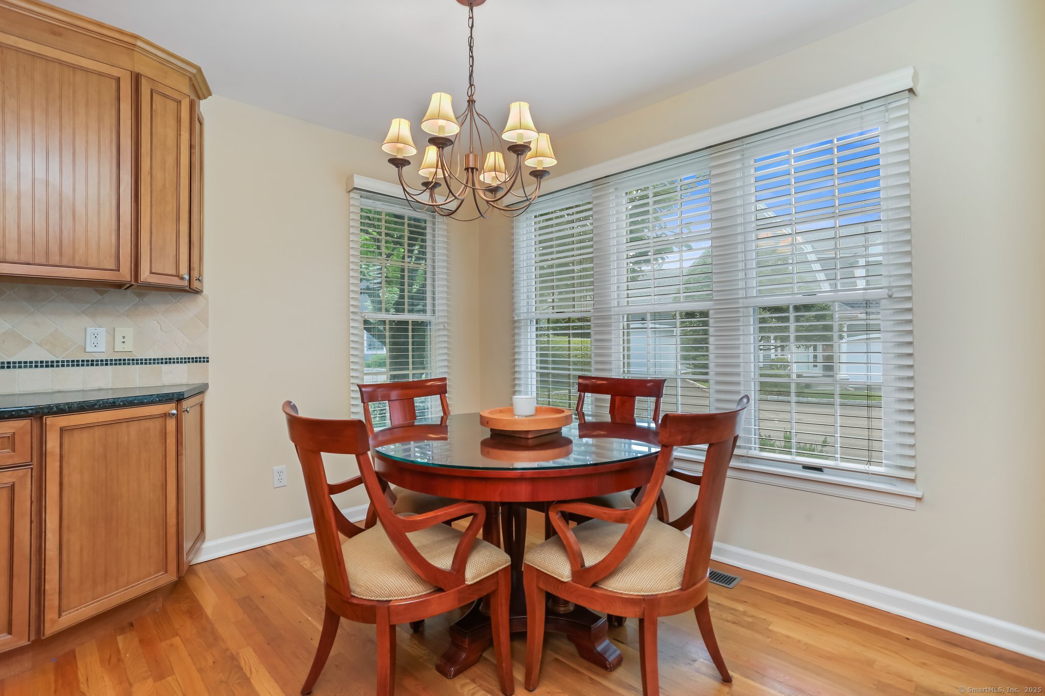 21 Lakeview Avenue 21
