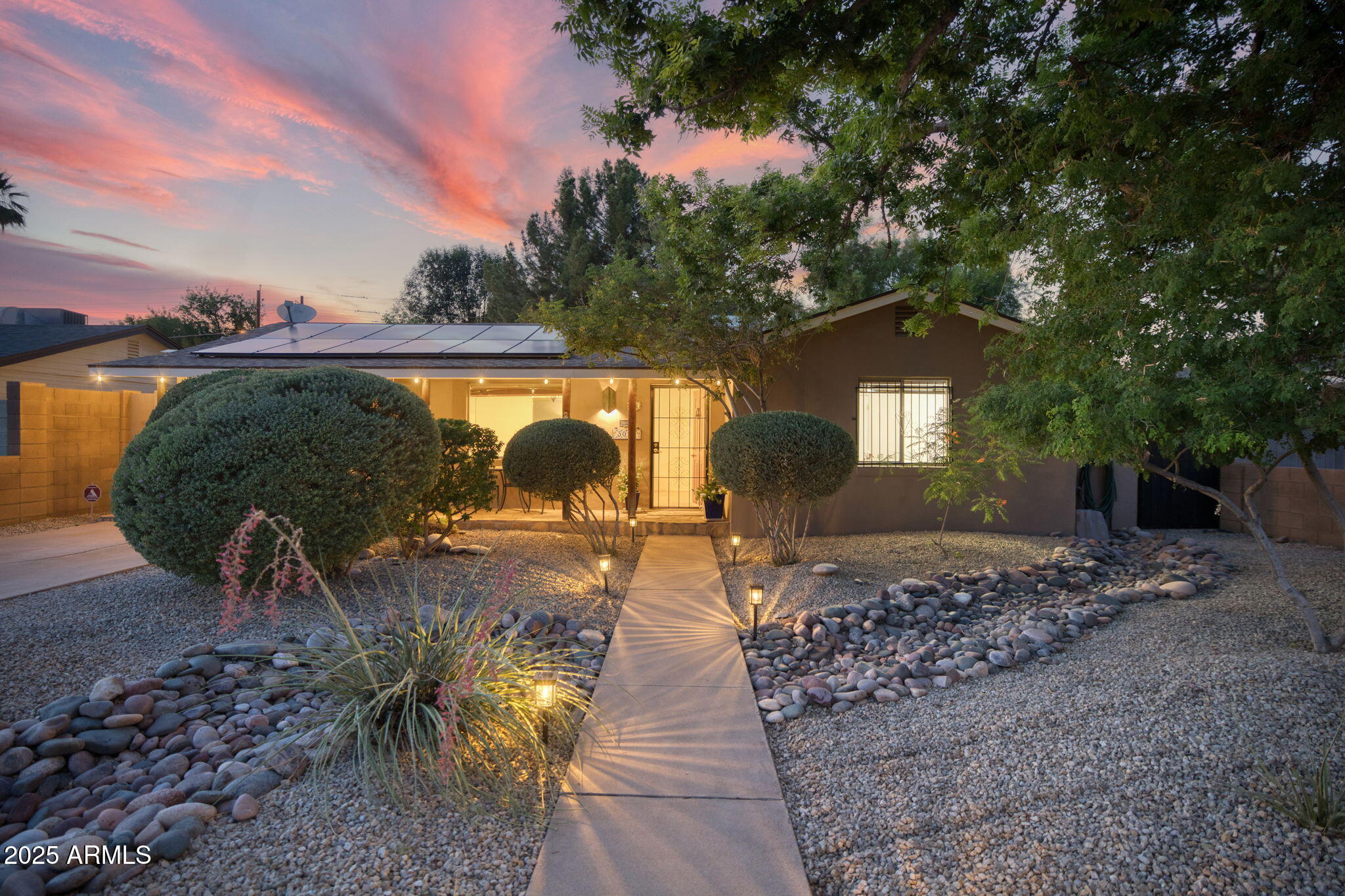 3018 E MULBERRY Drive
