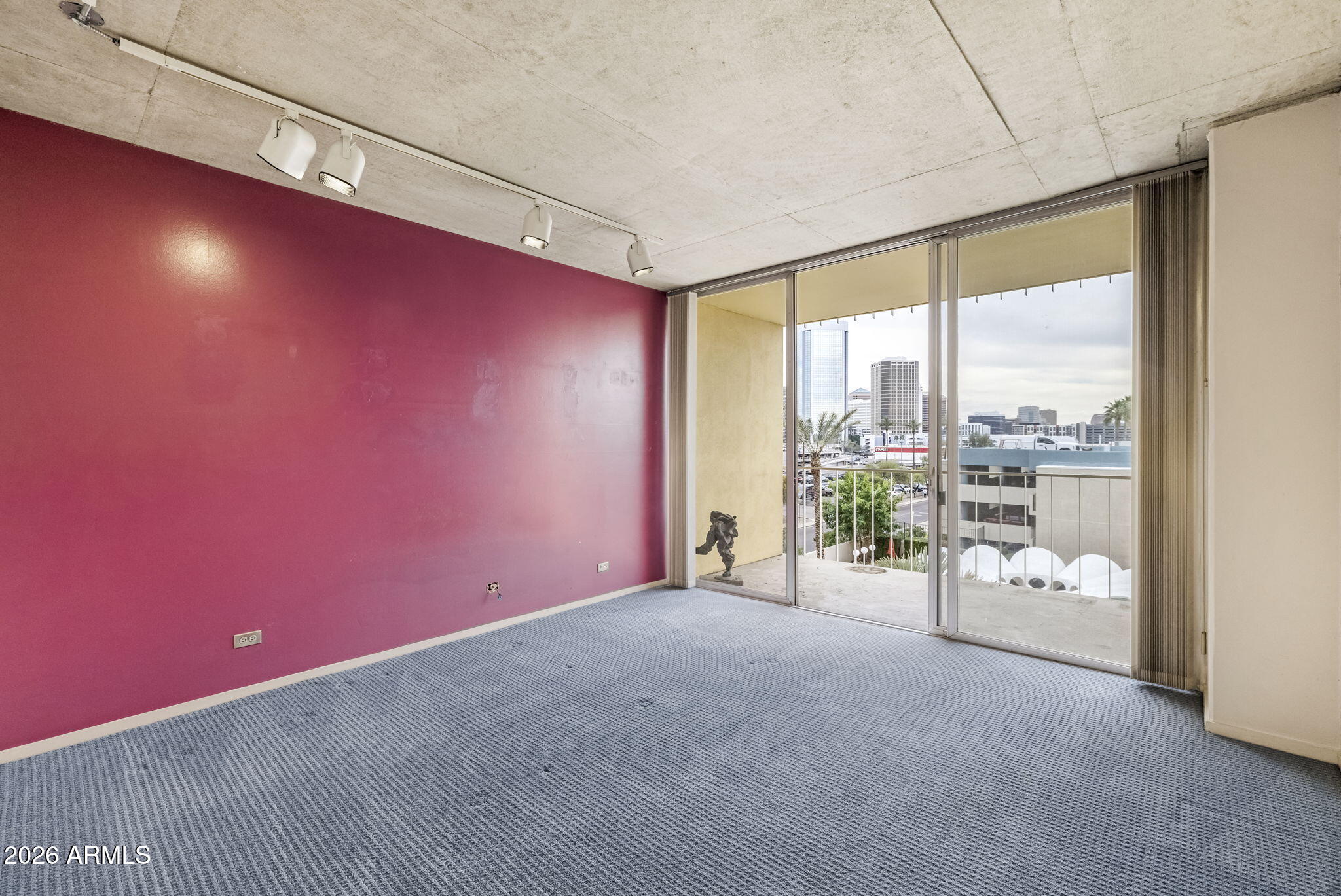 207 W CLARENDON Avenue 3H