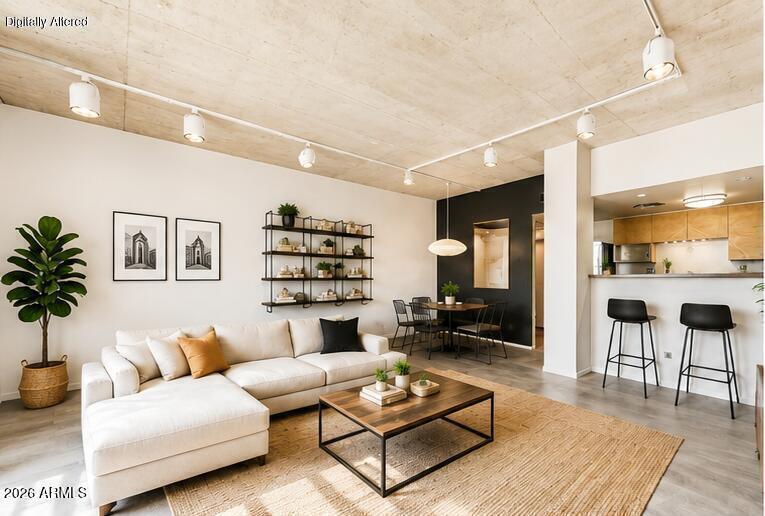 207 W CLARENDON Avenue 3H