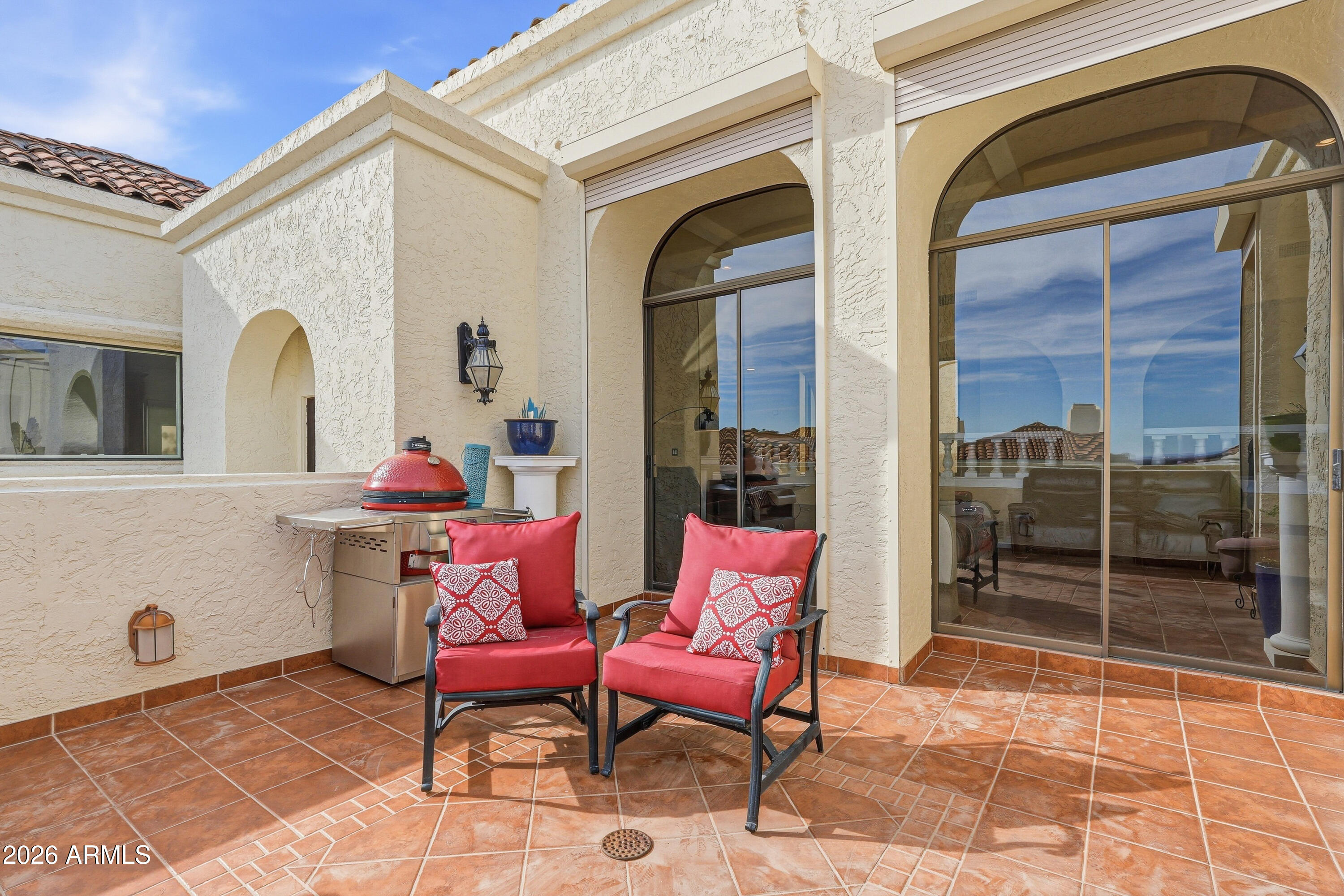3800 E LINCOLN Drive 6