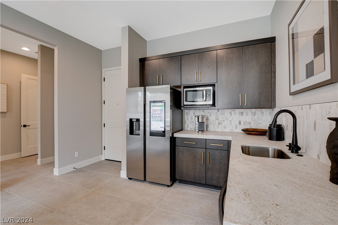 9325 Sierra De Luna Court