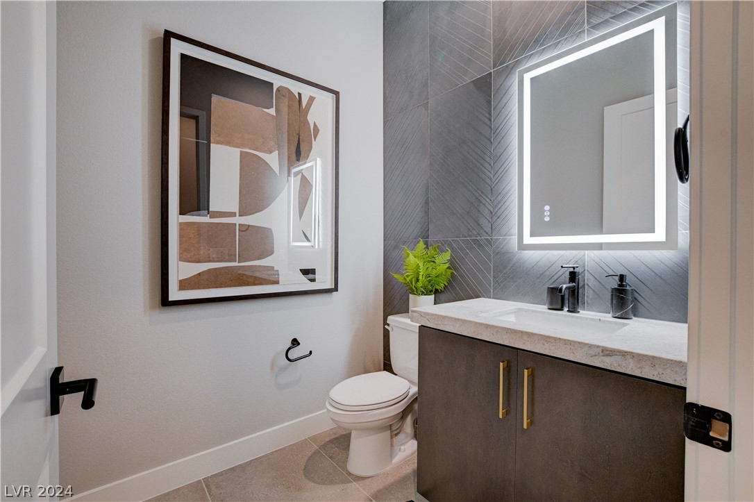 9325 Sierra De Luna Court