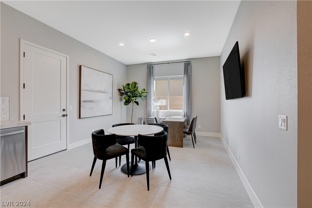 9325 Sierra De Luna Court