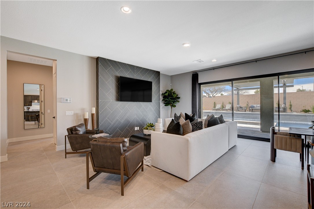 9325 Sierra De Luna Court