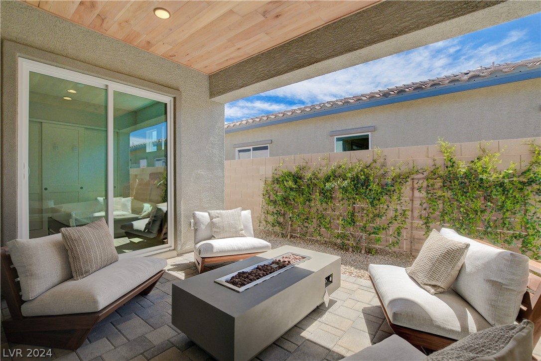 9325 Sierra De Luna Court