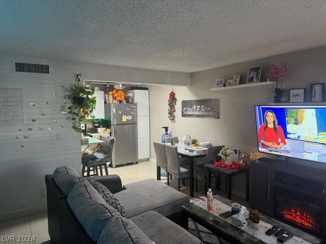 625 South Royal Crest Circle 16